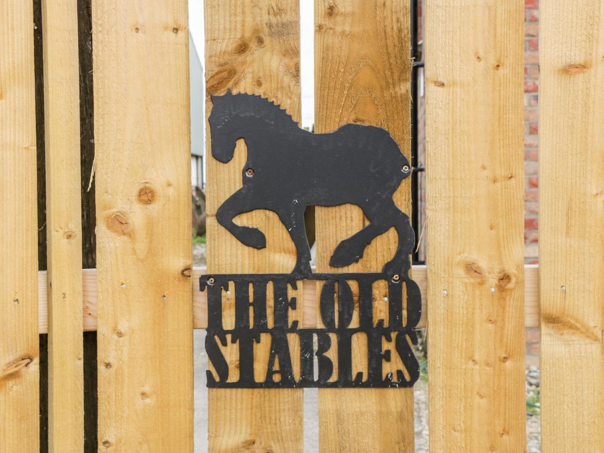 The Stables Villa Driffield Екстериор снимка