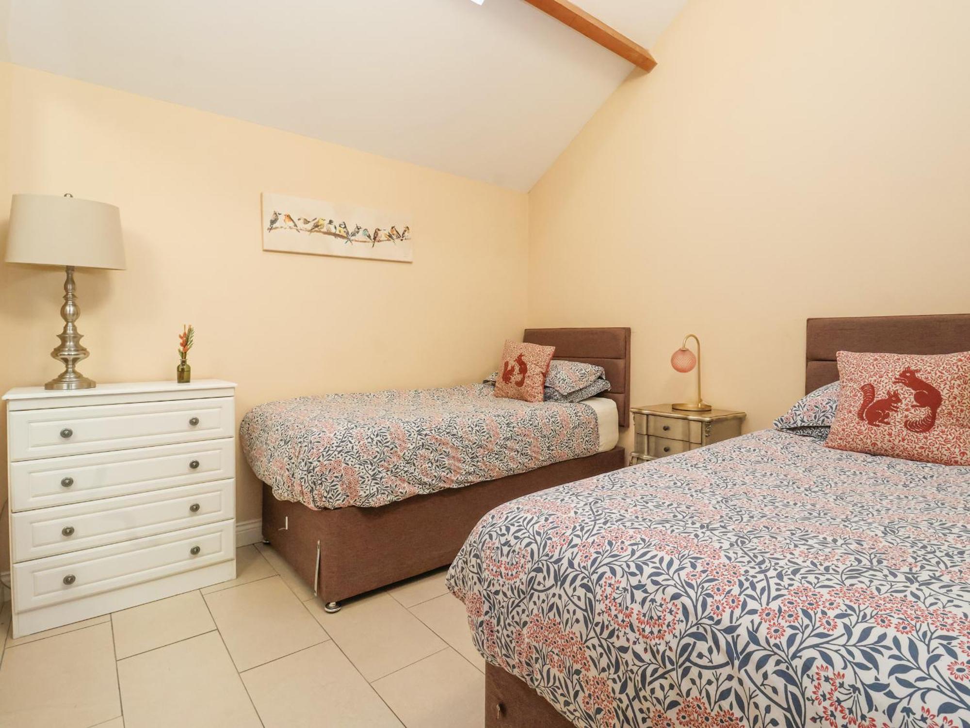 The Stables Villa Driffield Екстериор снимка